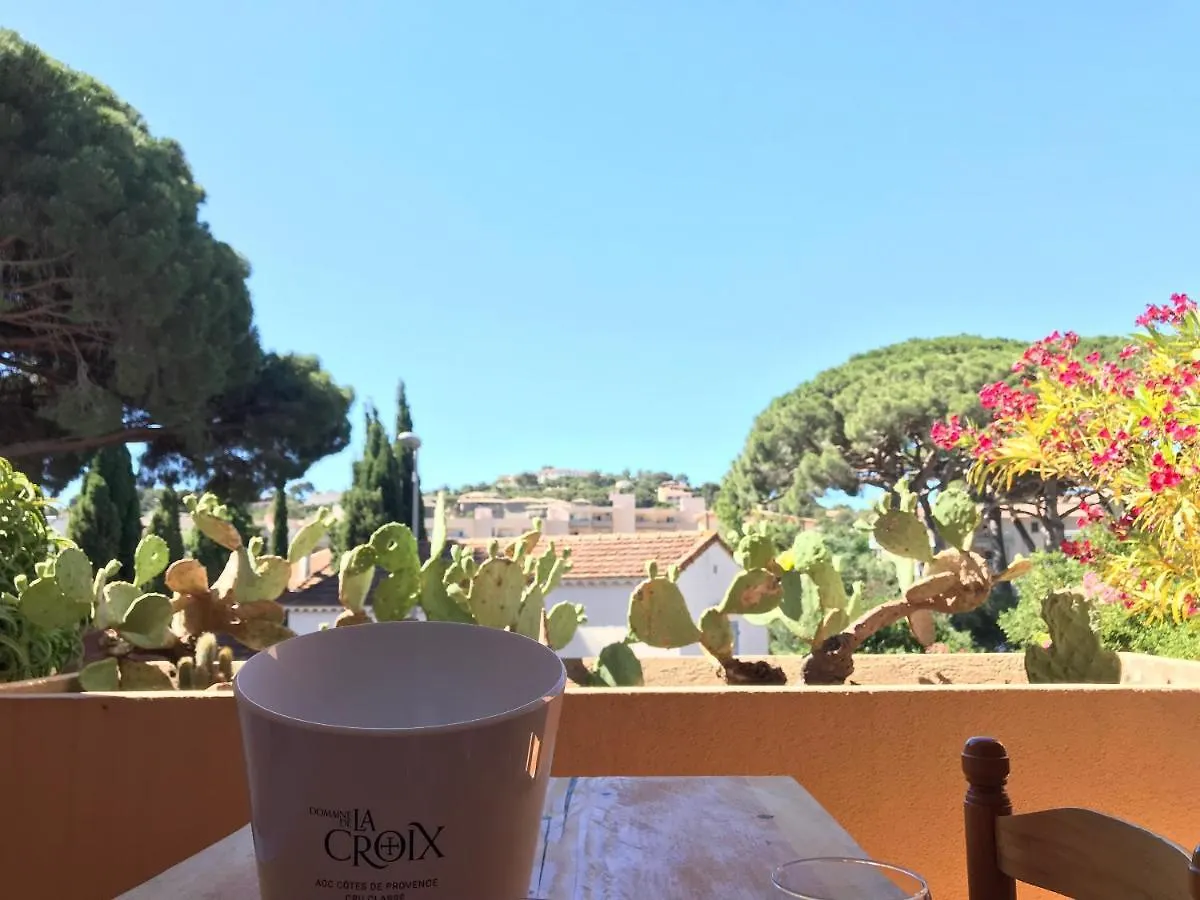 Apartment Cosy Deux Pieces Pour 4 Personnes En Centre Ville Classe Cavalaire-sur-Mer
